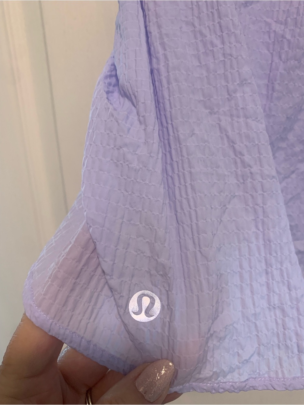76. NWT Lululemon negative split textured run short 2.5” Size XL - Picture 5 of 6